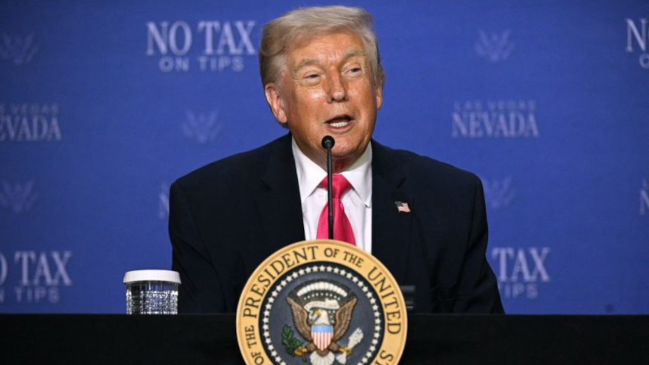 Trump: İran'dan zenginleştirilmiş uranyumun çıkarmak uzun bir süreç olacak