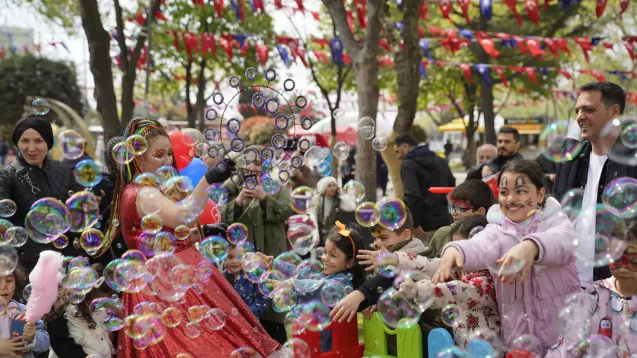 İstanbul’da 23 Nisan coşkusu: 39 ilçede yüzlerce etkinlik