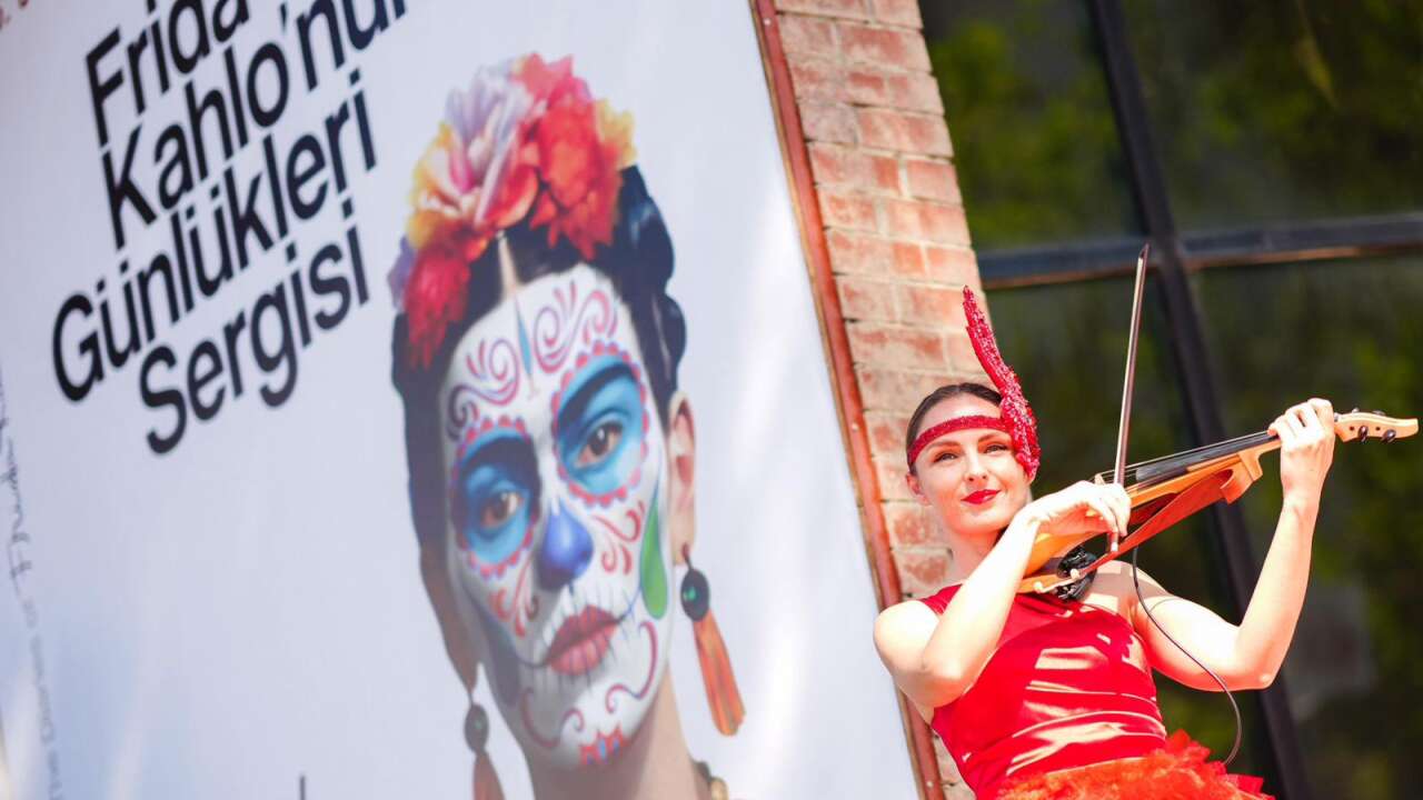 Manisa’da Frida Kahlo sergisi
