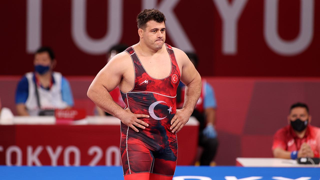 Rıza Kayaalp'ten Avrupa’da 13. altın madalya: Artık rekorun tek sahibi