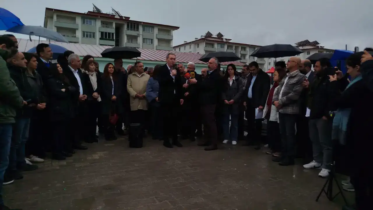 Siyasi partiler Demirtaş ve Mızraklı'yı ziyaret etti: AİHM kararları uygulanmalı!