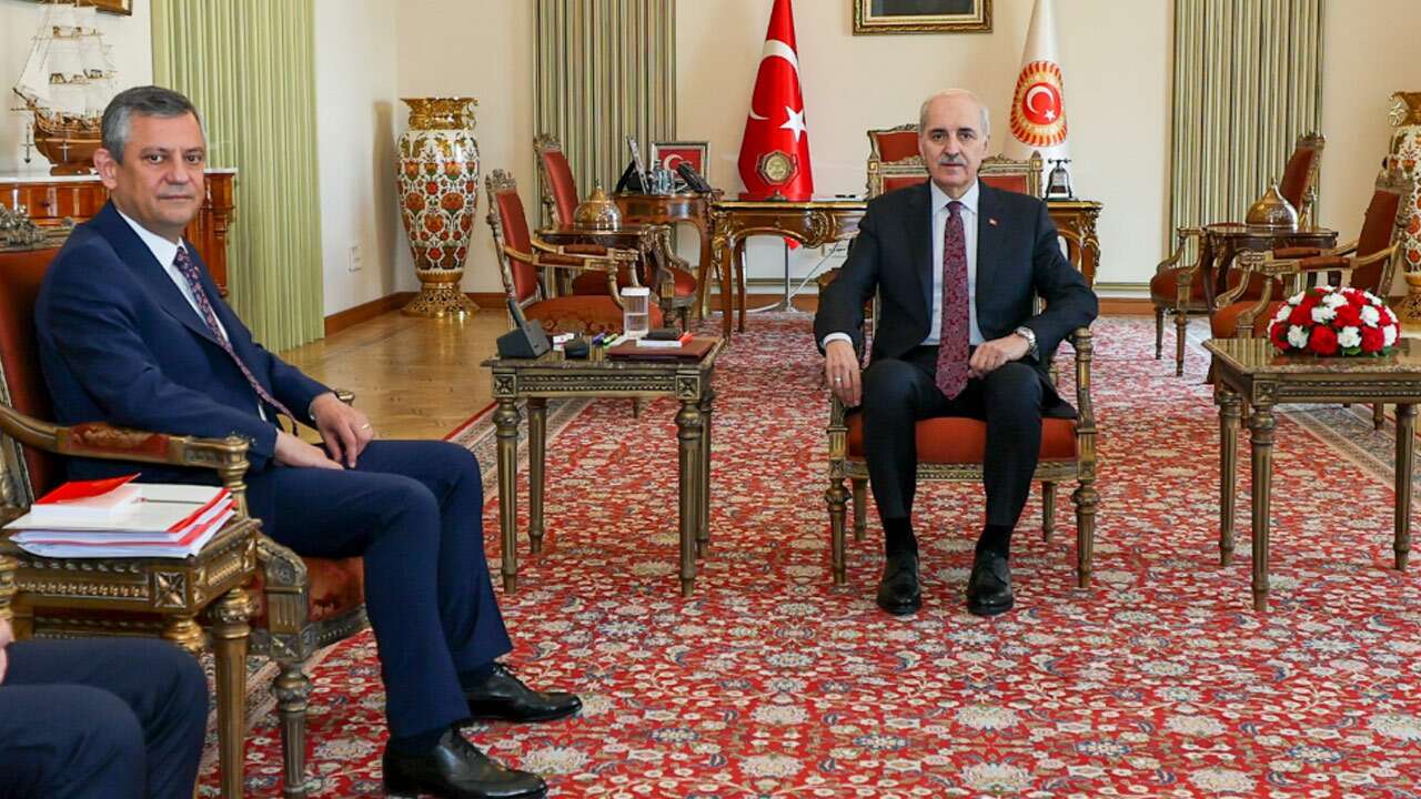 CHP lideri Özgür Özel’den Numan Kurtulmuş’a ziyaret