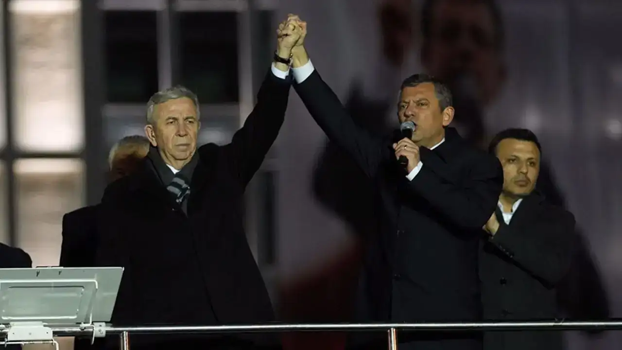 Özgür Özel Mansur Yavaş'la ne konuştu? İşte kulislere sızan bilgiler