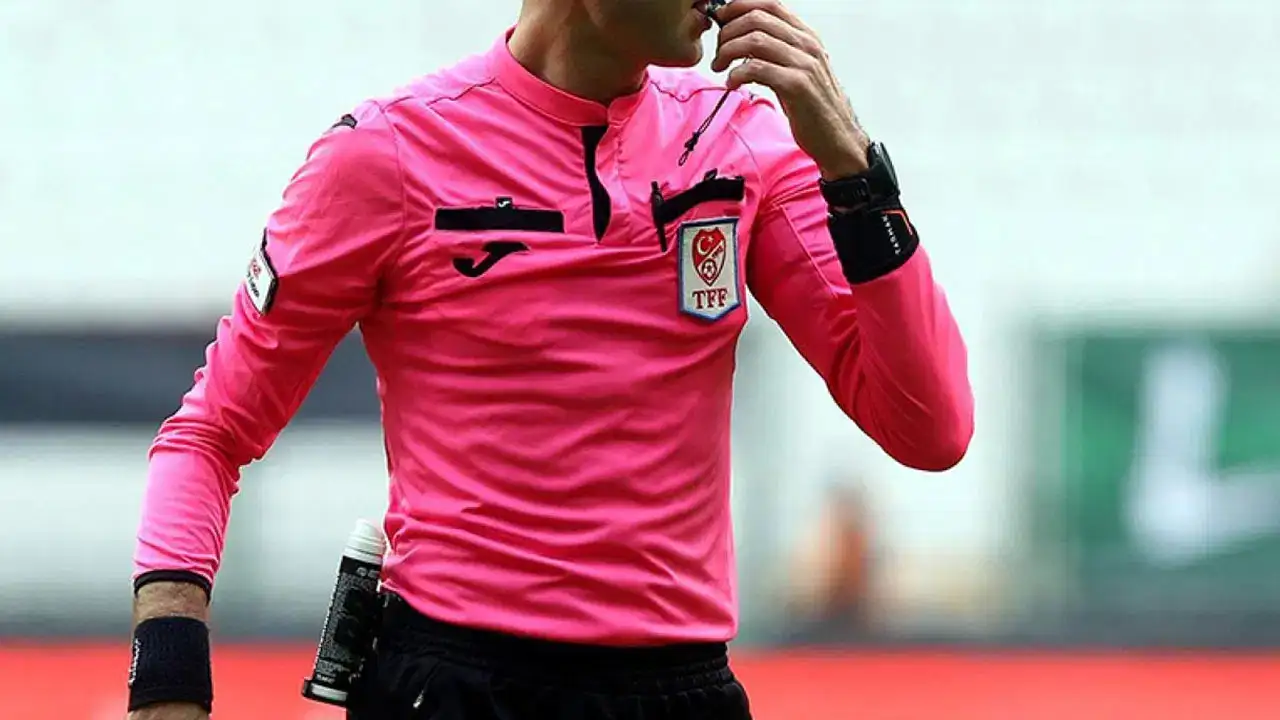 Galatasaray-Fenerbahçe derbisinin hakemi açıklandı