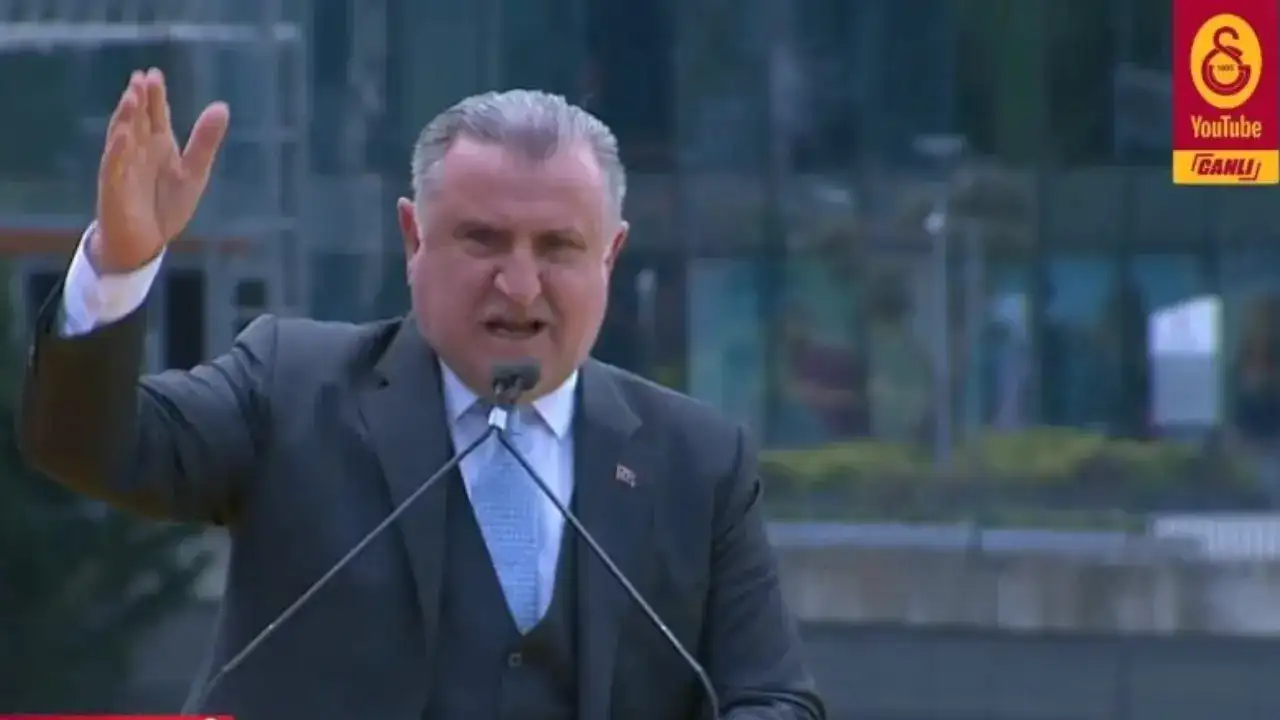 Osman Aşkın Bak'ın değişimi: 2017'de 'Fenerbahçeliyim' 2026'da 'büyük, şampiyon cimbom' dedi