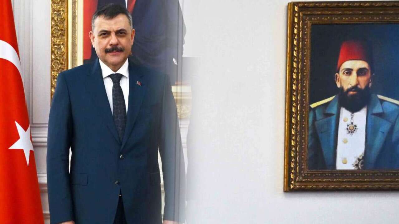 İçişleri Bakanı Çiftçi makam odasına yeni tablo astı