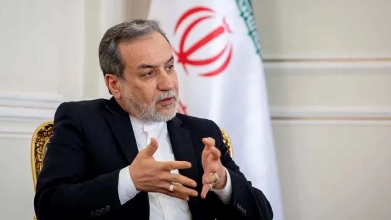 İran Dışişleri Bakanı Arakçi, ABD'yle müzakere için Pakistan'a gidiyor