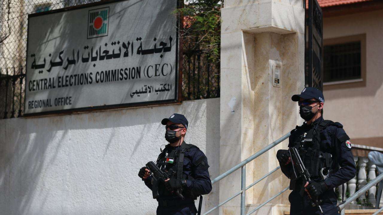 Filistin'de seçim günü: Saldırılardan sonra bir ilk