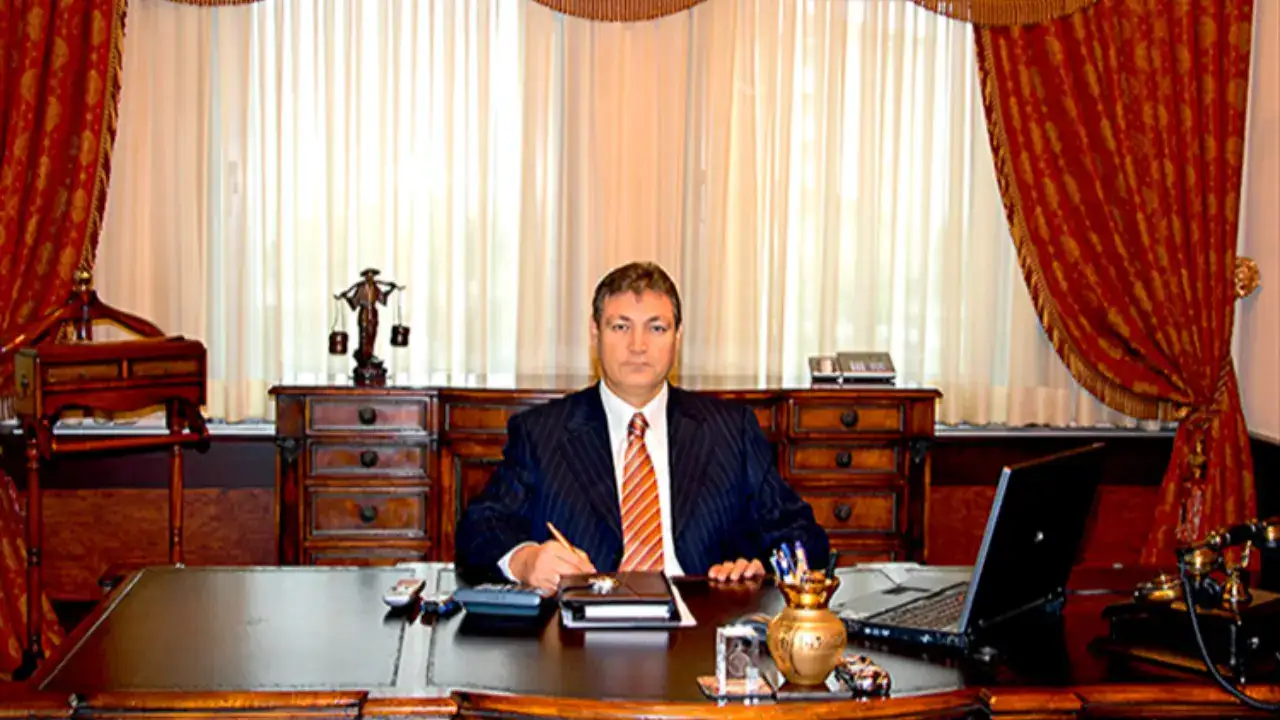 Ülkeyi madencilerin maaşını vermeyen Yıldızlar SSS Holding'e bağlamışlar: Haritanın her yerinde onlar var!