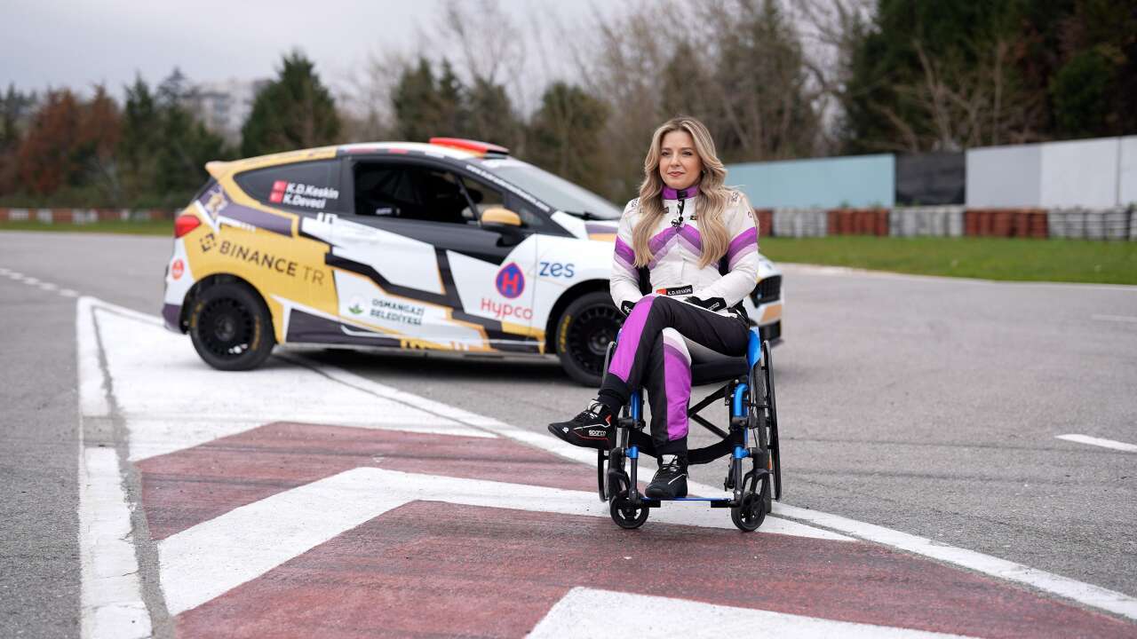 Engelleri pistte bırakıyor: Kübra Denizci Keskin Bodrum Rallisi’nde