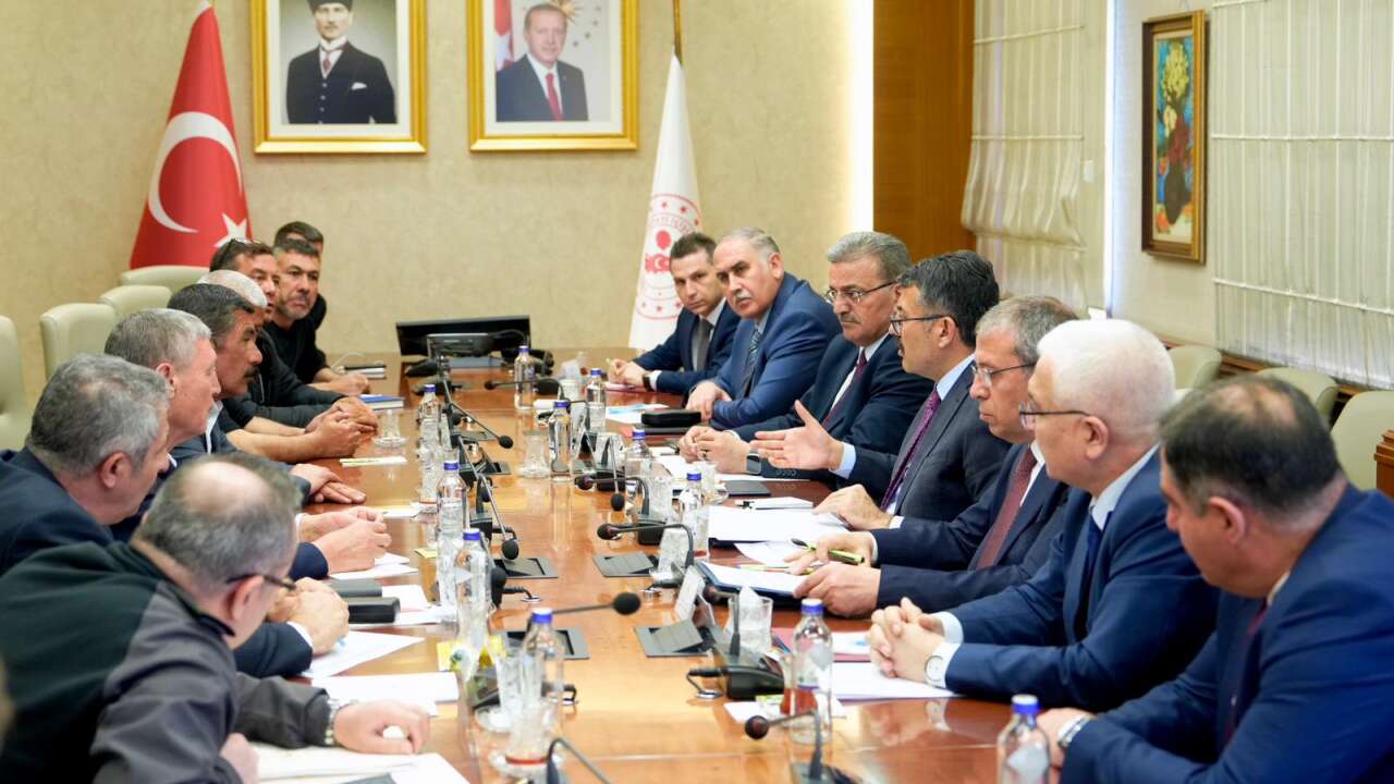 Ankara'da madenciler direnerek kazandı