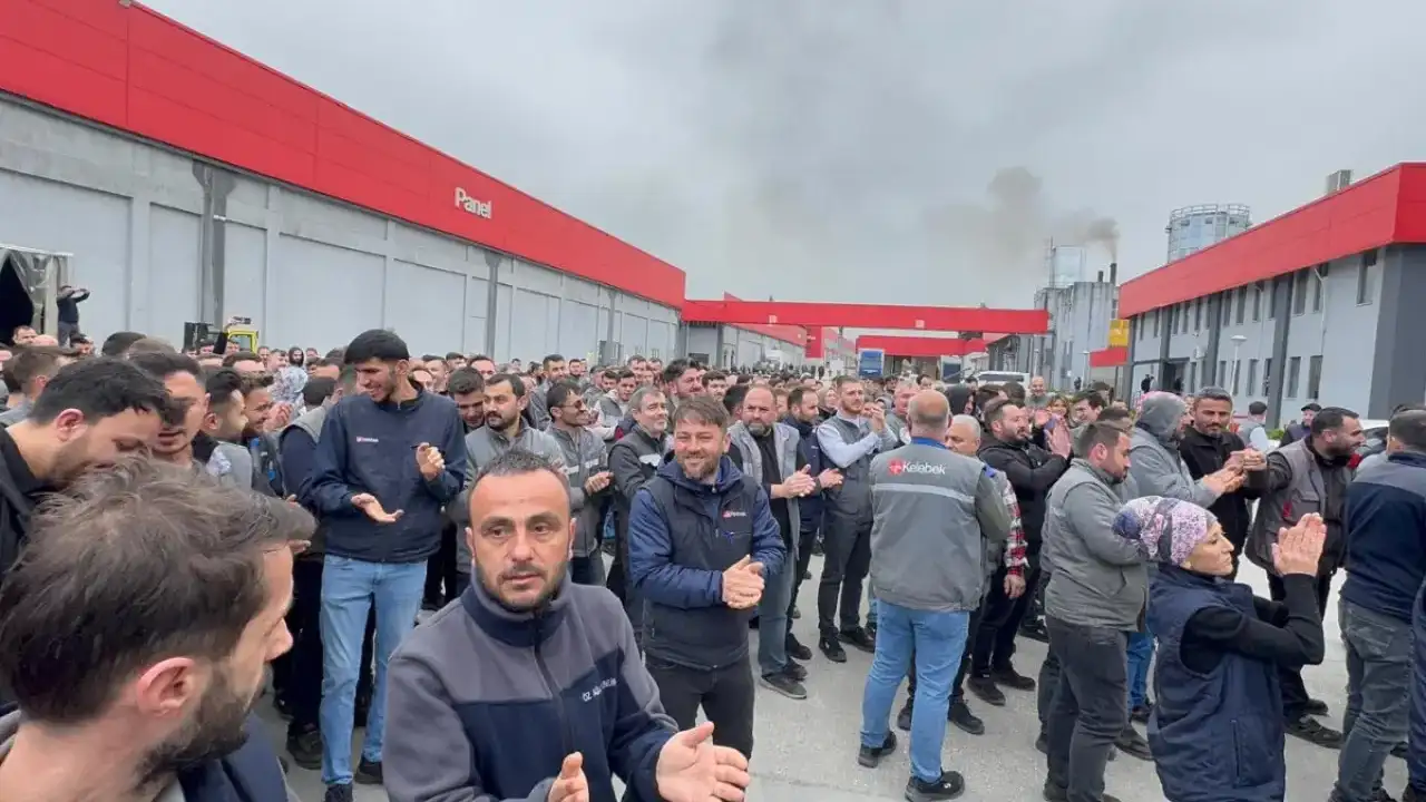 Doğtaş ve Kelebek Mobilya'da üretim durdu: 2 bin işçi şalter indirdi!