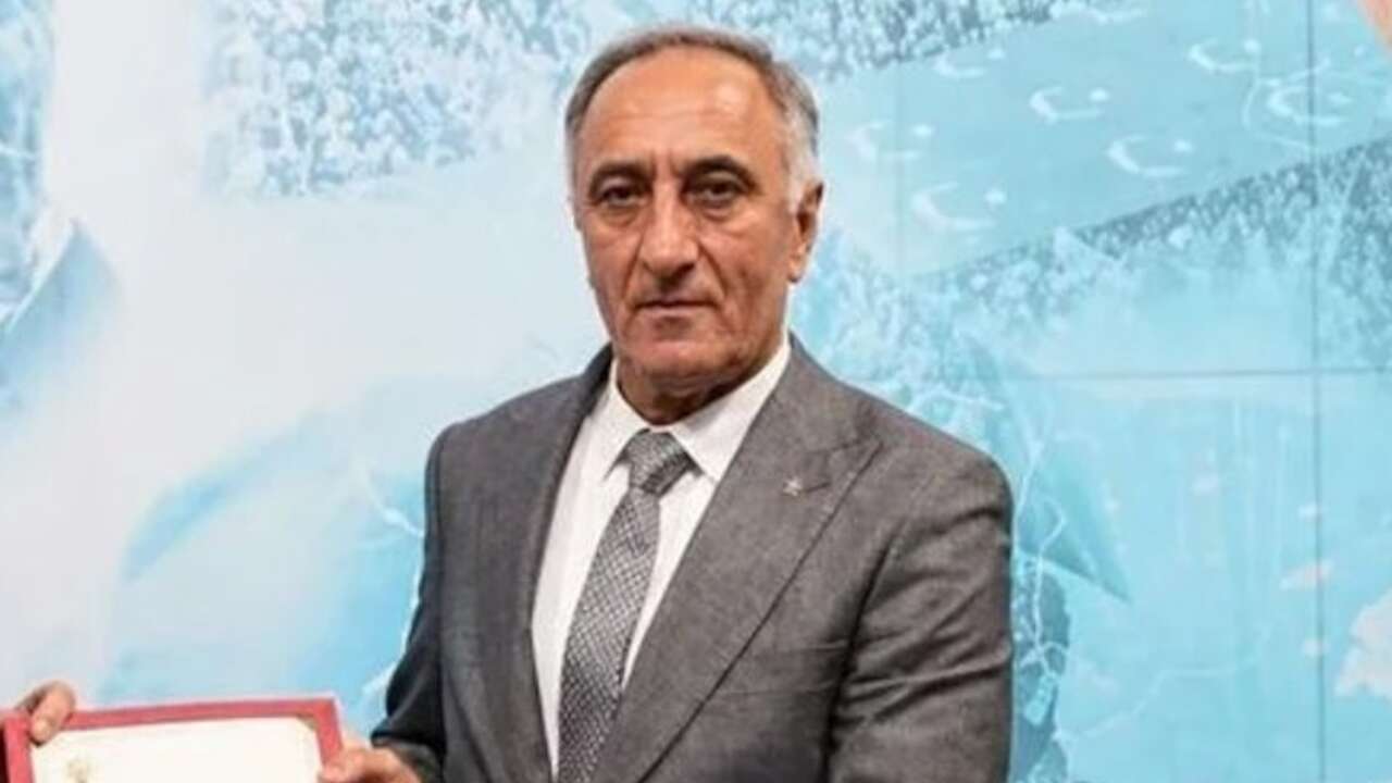 AK Parti'li ilçe başkanı istifa etti: Aslolan davaya olan bağlılıktır