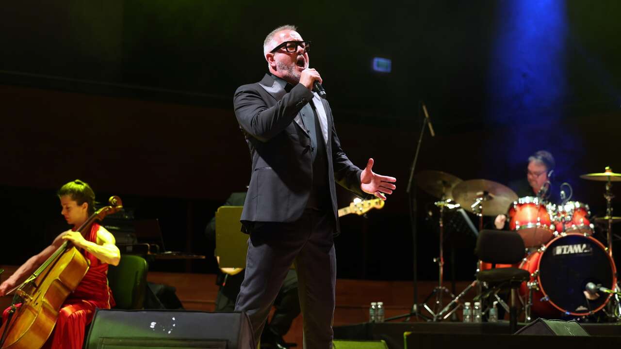 İzmir’de Luca Minnelli rüzgârı: AASSM’de unutulmaz gece