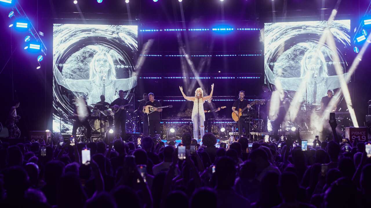 Müzik, aşk ve iki kıyı arasında: Natasa Theodoridou