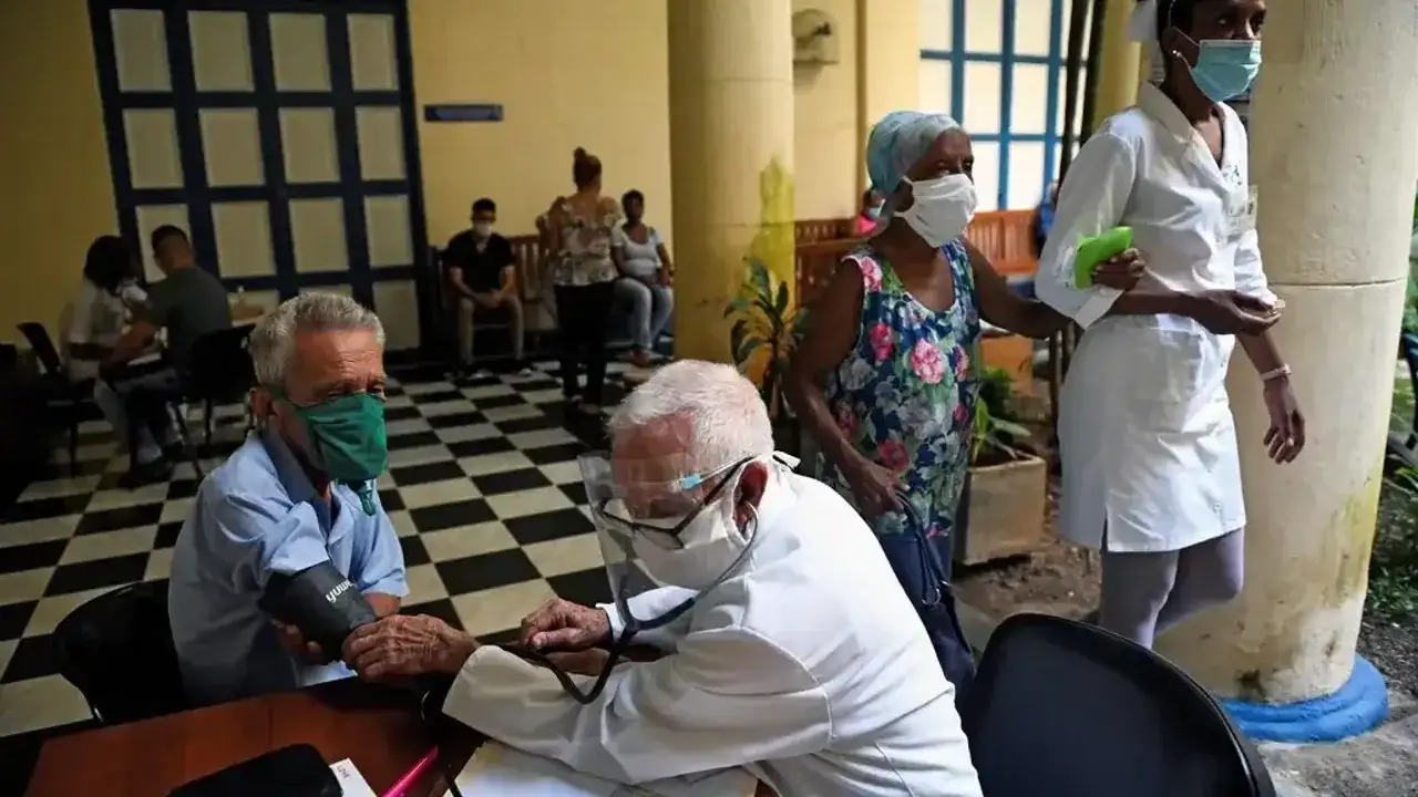 Küba'da ABD ablukası: 100 bin hasta tedavi bekliyor!