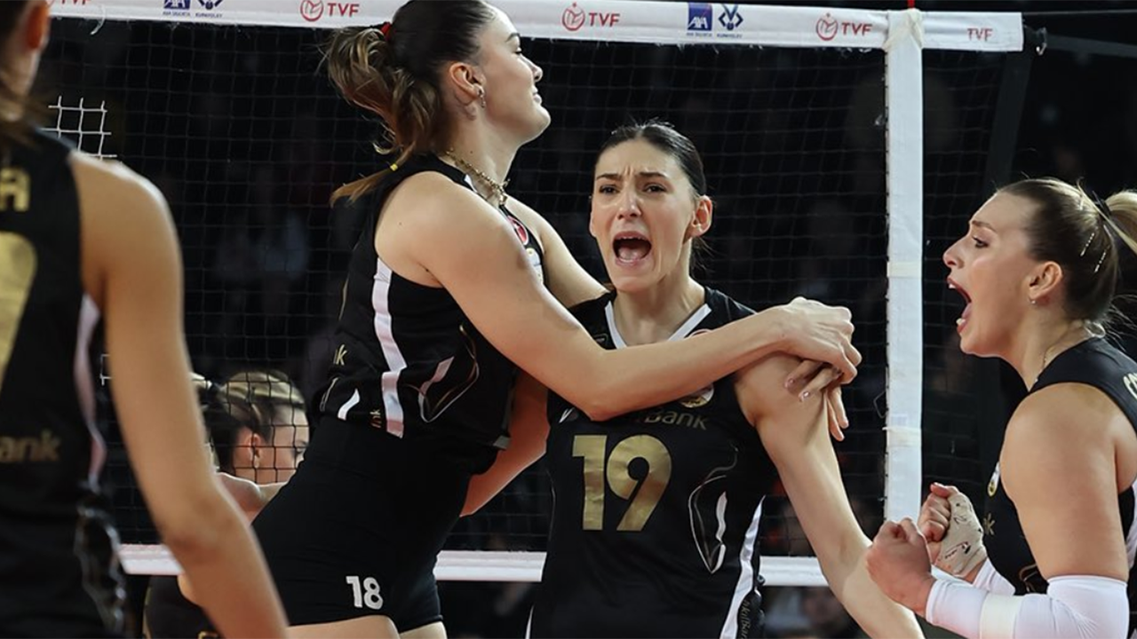 Vakıfbank'tan müthiş geri dönüş: Şampiyonlar Ligi'nde finale yükseldiler