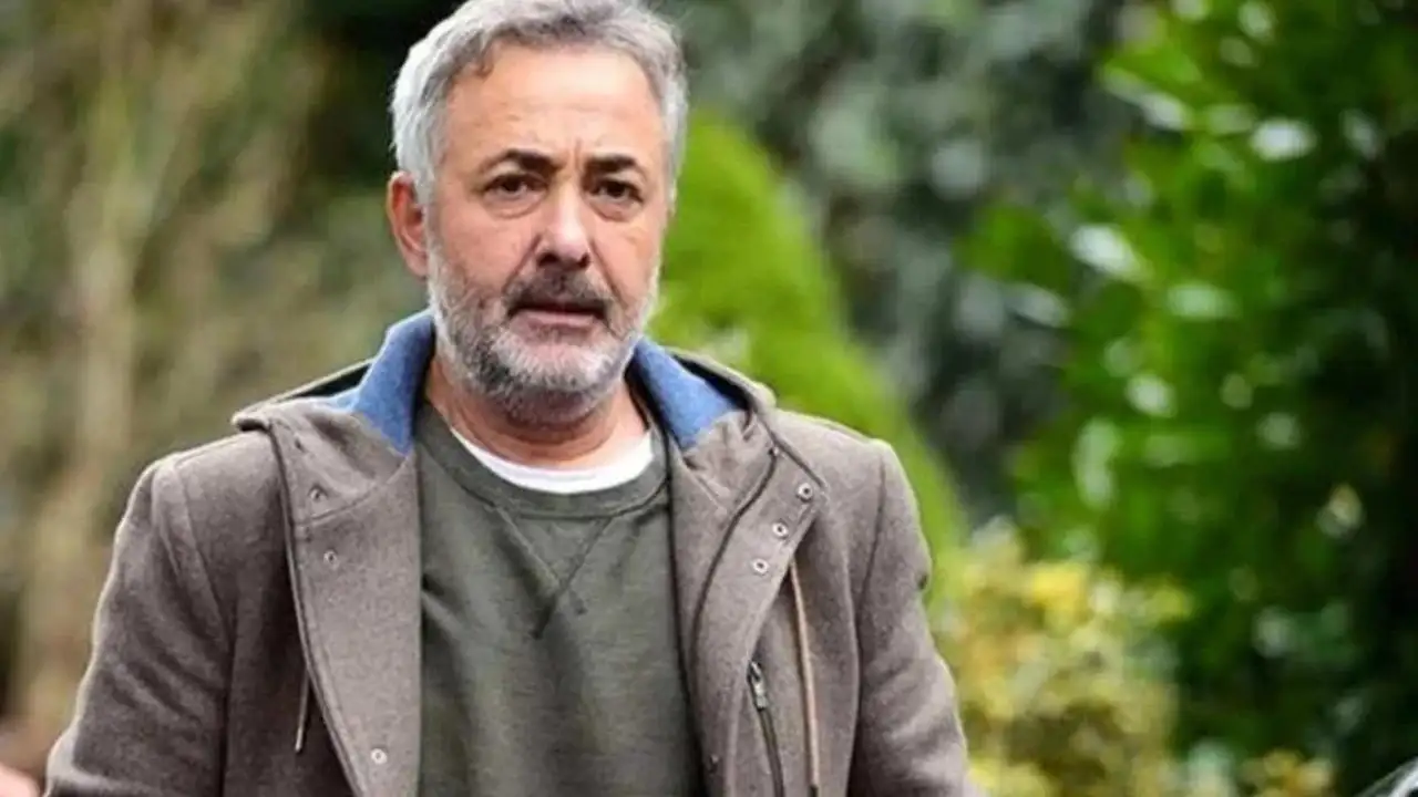 Mehmet Aslantuğ'un acı günü: Annesine böyle veda etti..