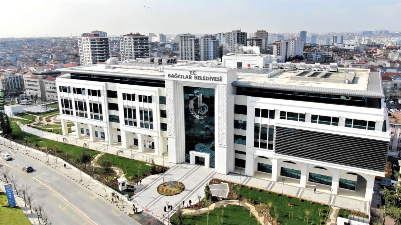 Bağcılar Belediyesi AK Partili meclis üyesine kütüphane katlarını tahsis etmek istedi