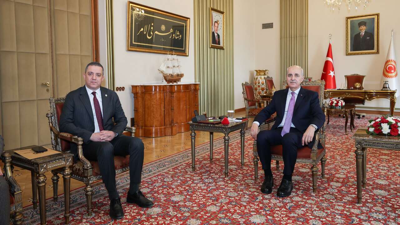 Numan Kurtulmuş, Türkiye Barolar Birliği Başkanı Erinç Sağkan'la görüştü