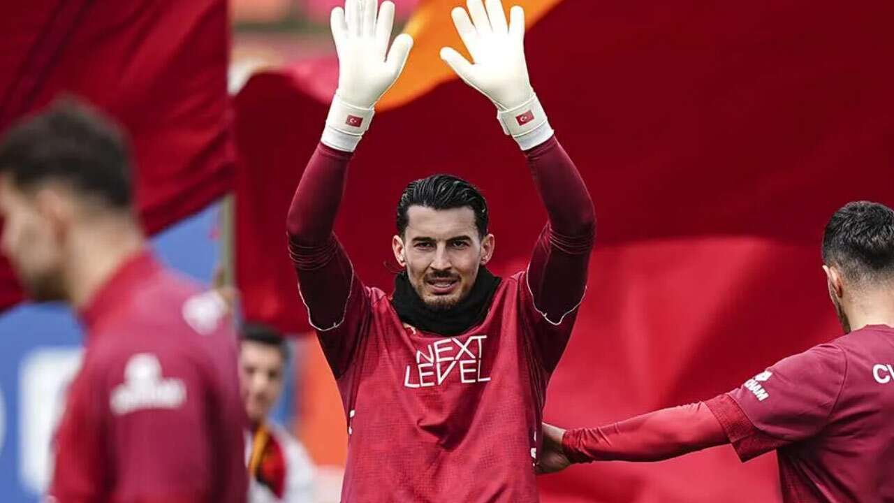 Galatasaray cazip tekliflerden sonra Uğurcan Çakır kararını verdi