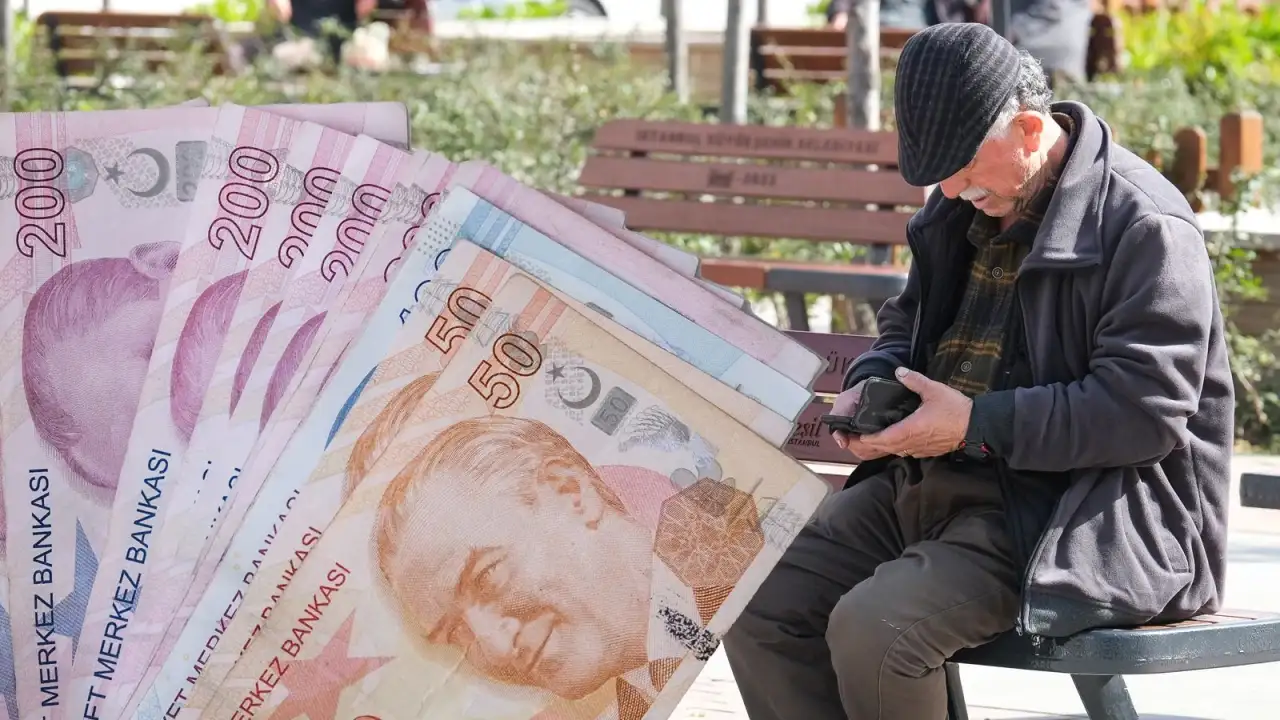 Uzmanı açıkladı: 'En düşük emekli maaşı değişiyor'