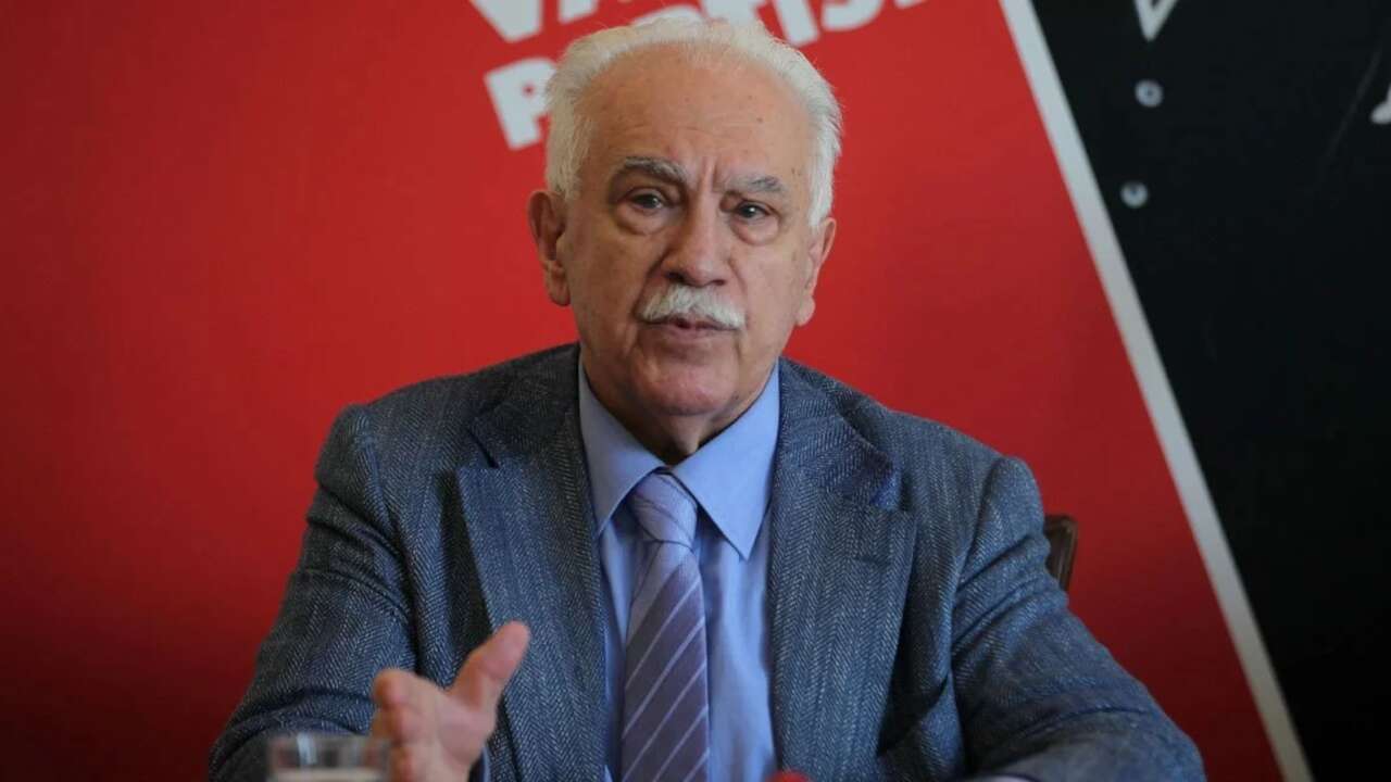 Doğu Perinçek: Amedspor'un başarısından güç alarak bütün dünyaya sesleniyoruz