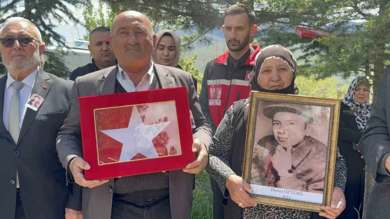 Yoksulluk nedeniyle naaşı getirilememiş: 61 yıl sonra kimsesizler mezarlığından ailesine teslim edildi