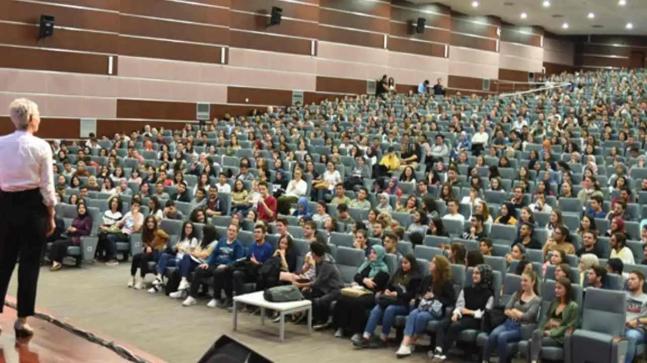 İstanbul'un en iyi 20 lisesi: Zirveyi 4 okul paylaştı