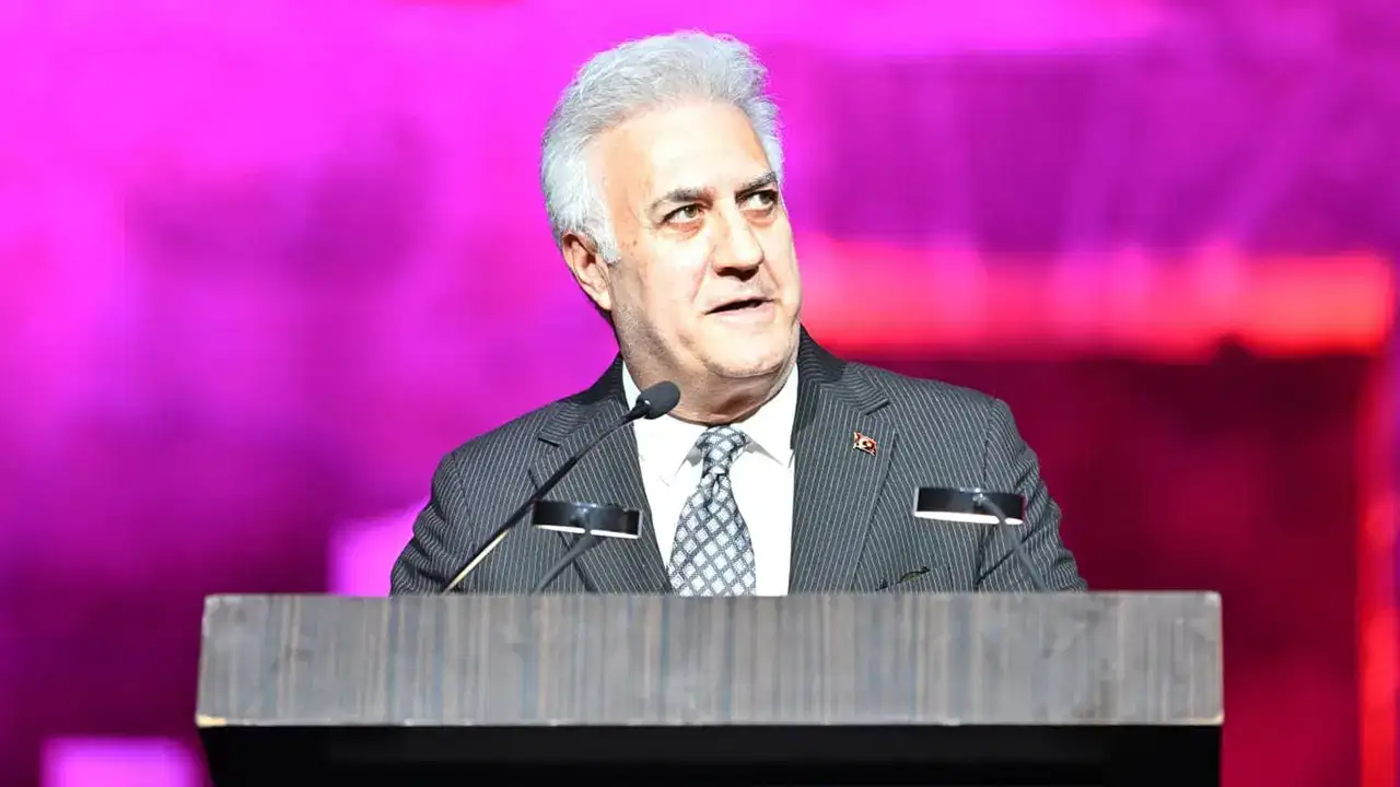 Tamer Karadağlı yuhalandı