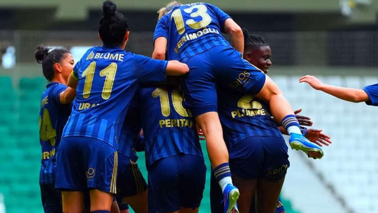 Süper Lig'de şampiyon Fenerbahçe oldu