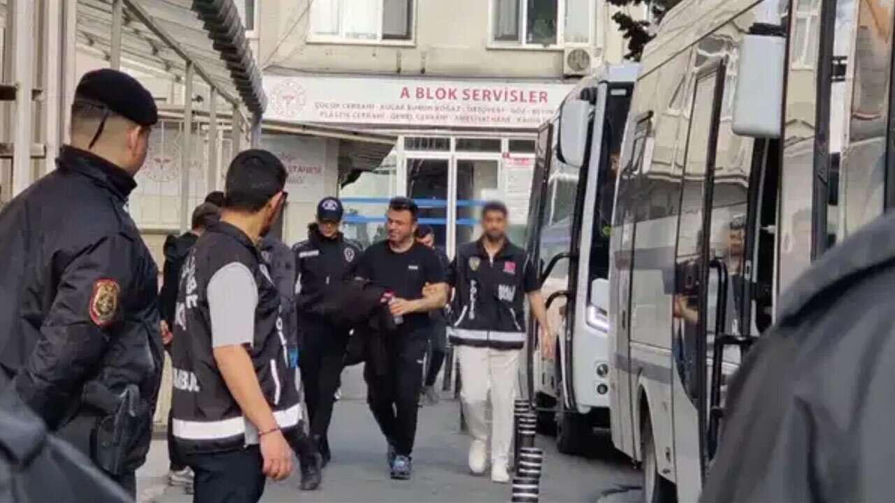 İBB'ye son operasyonda gözaltına alınanlar sağlık kontrolünden geçirildi