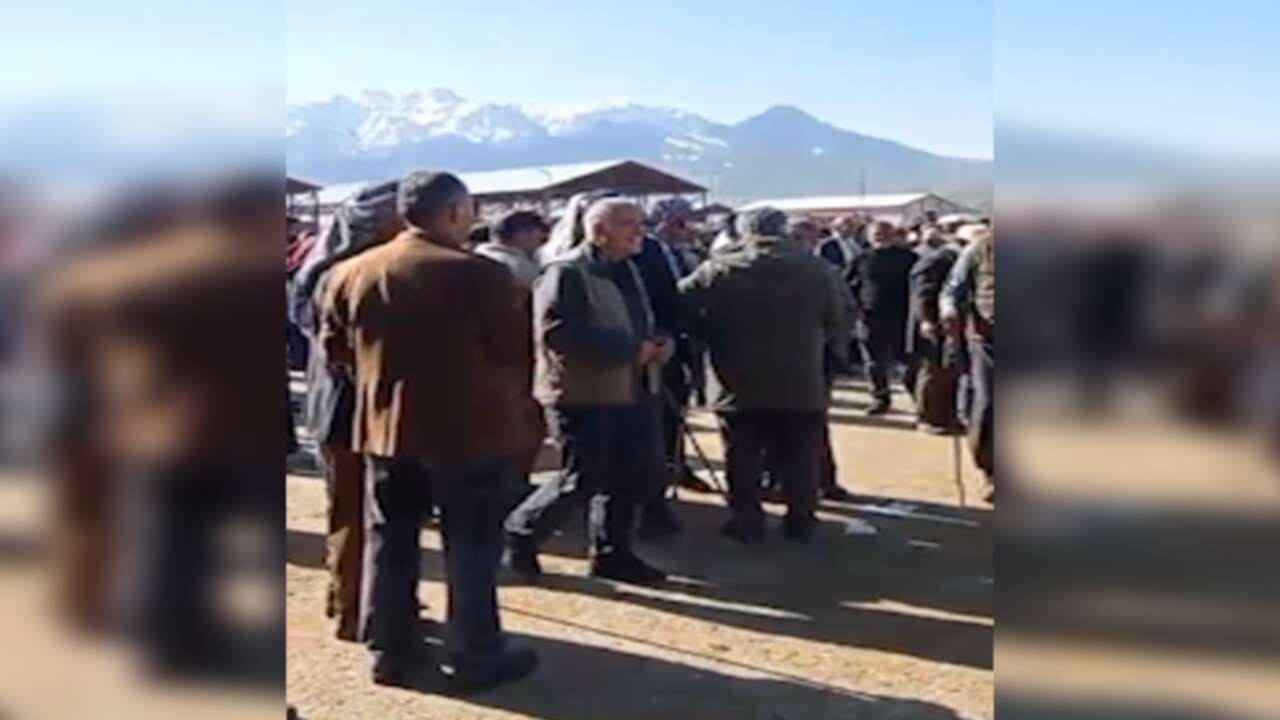 Hayvan pazarında silahlı kavga: 1 ölü, 14 yaralı!