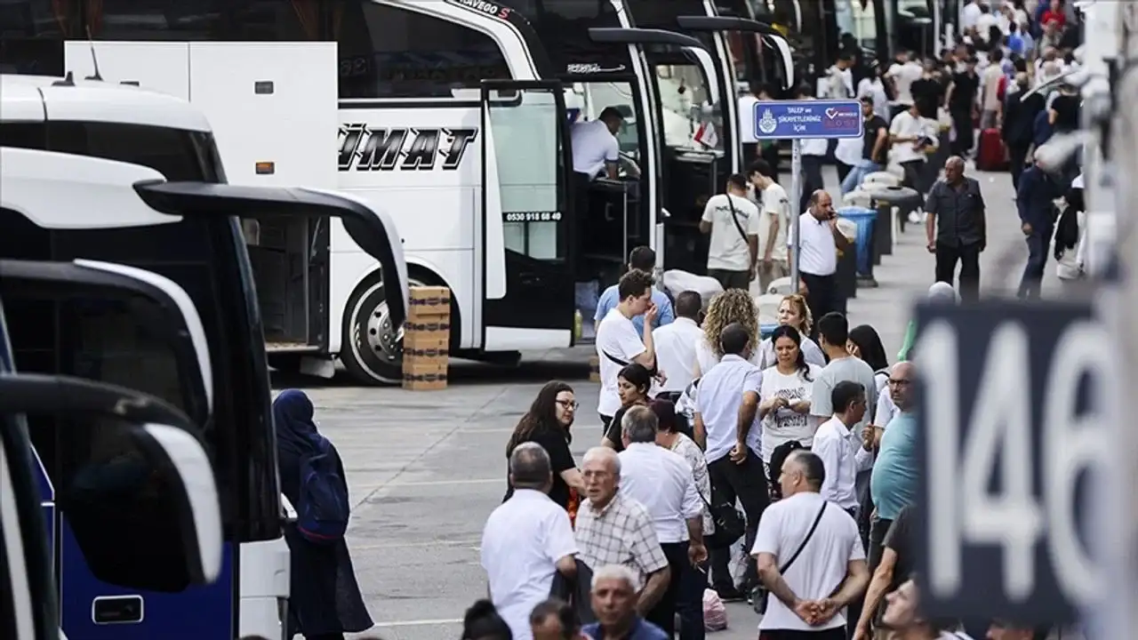 Tatil öncesi bilet fiyatları cep yakıyor: 5 kişilik ailenin Van'a gidişi 35 bin TL!