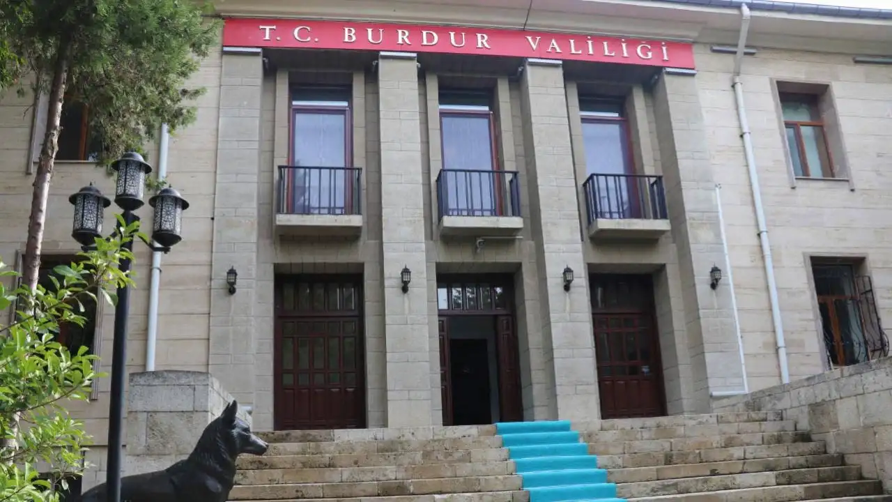 KYK yurdunda kimyasal alarmı: Temizlik malzemeleri devrildi, sızıntı sonrası kimyasal tepkime gerçekleşti