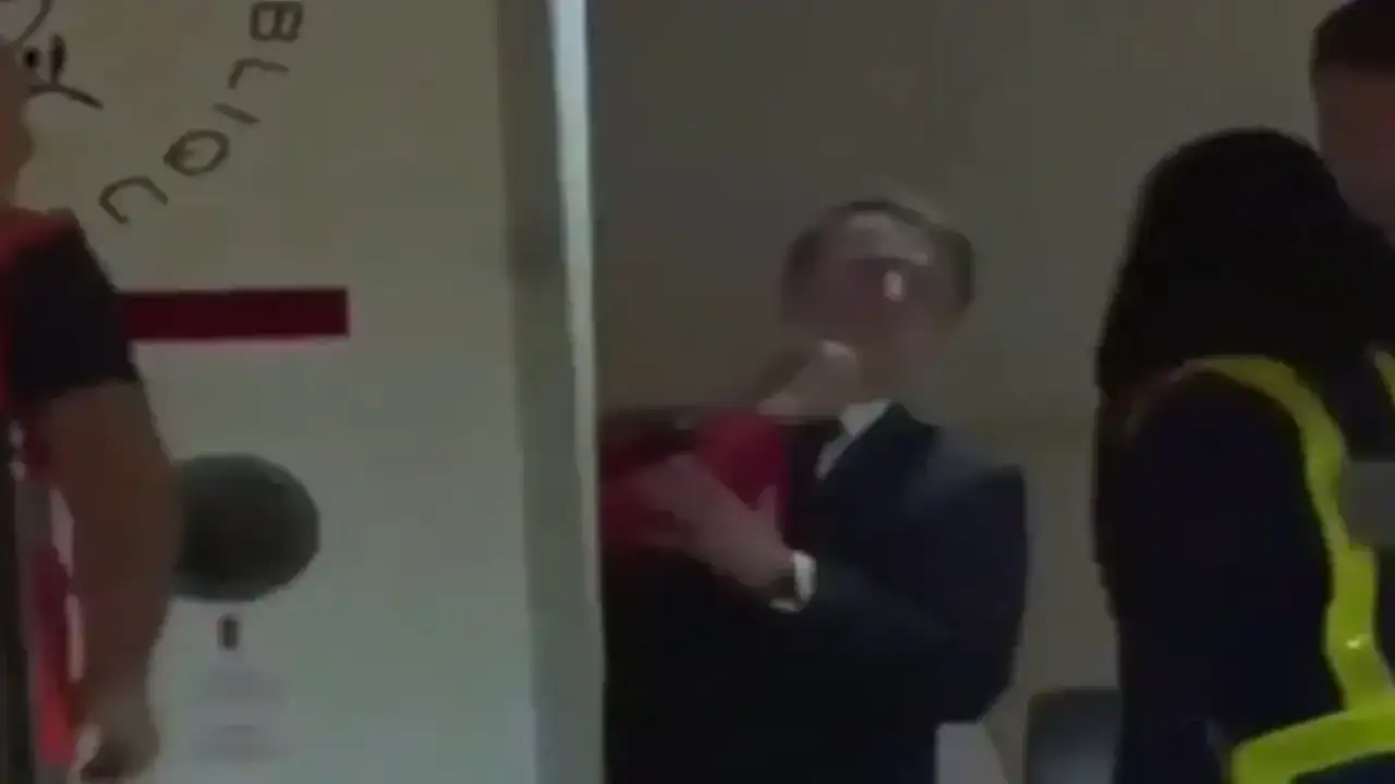 Fransa basını yazdı: İşte Macron'u tokata götüren mesaj!