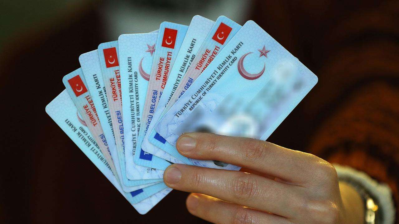 Ehliyette yaş düzenlemesi: Sınırı geçen kontrol edilecek!
