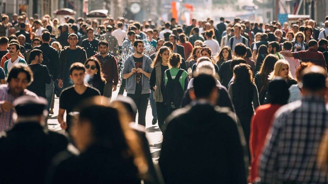 TÜİK'ten çarpıcı genç nüfus araştırması: 4 gençten biri işsiz, genç kadınlar iş bulamıyor!
