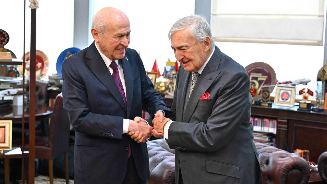 Devlet Bahçeli, Ali Koç ve Rahmi Koç'la görüştü