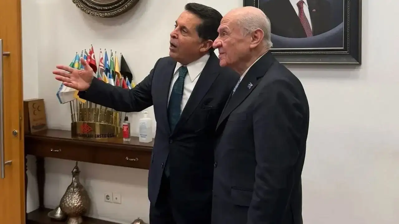 Ahmet Özer görüşmeyi anlattı: Feti Yıldız'dan DEM'lilere 'kankamız' çıkışı!
