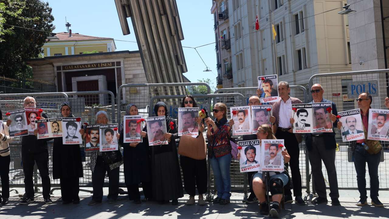 Cumartesi Anneleri Kasım ve Halil Alpsoy'un akıbetini sordu