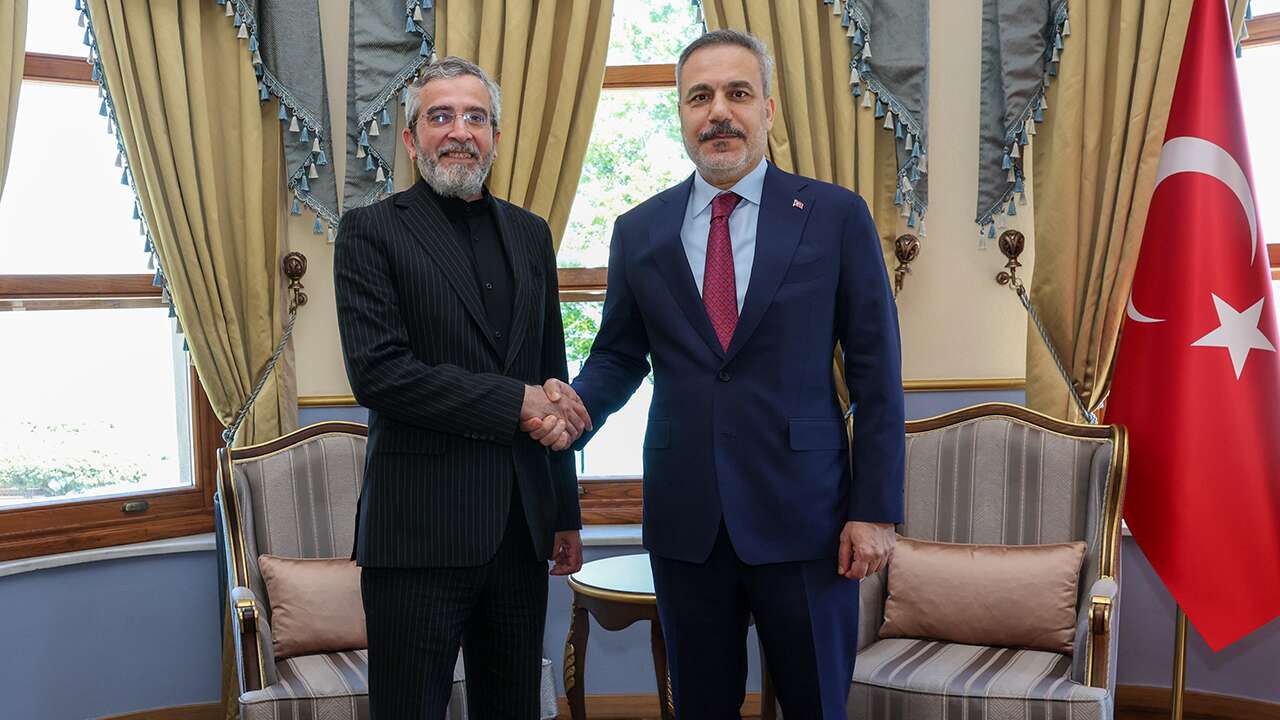 Hakan Fidan, İranlı yetkili Ali Bagheri’yle görüştü