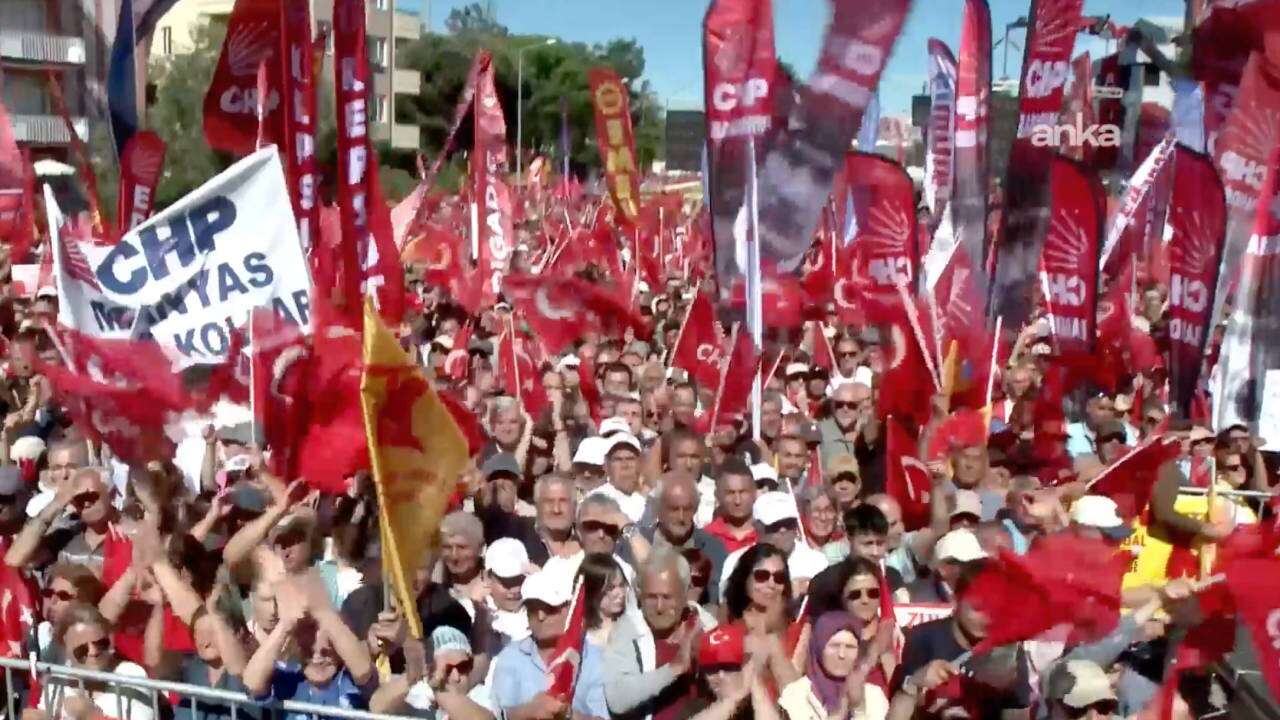 Balıkesir'de 'Millet İradesine Sahip Çıkıyor' mitingi