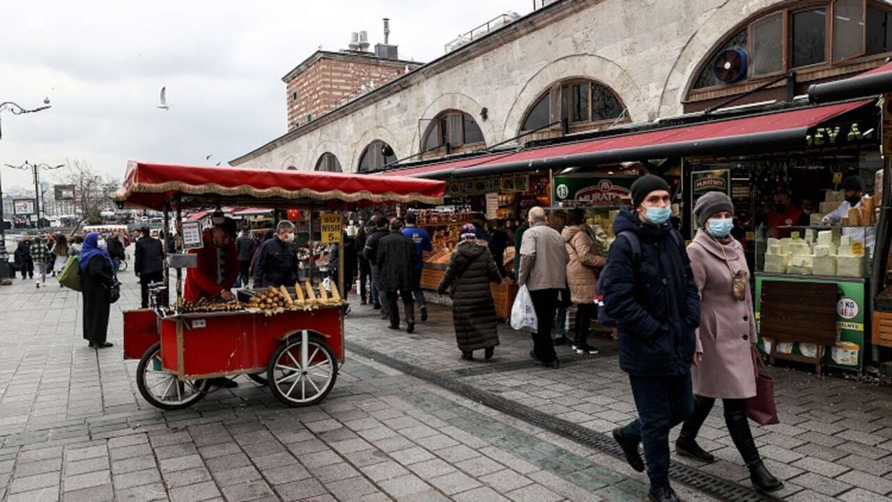 'MİT'çiyim' dedi, Tahtakale esnafını dolandırdı: Güvenlik görevlisi çıktı