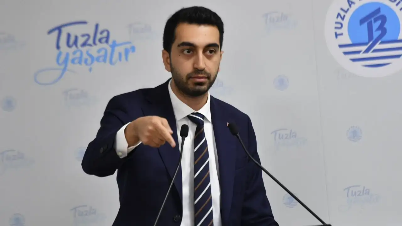 AK Parti'ye geçeceği iddia edilmişti: Tuzla Belediye Başkanı Eren Ali Bingöl'den açıklama