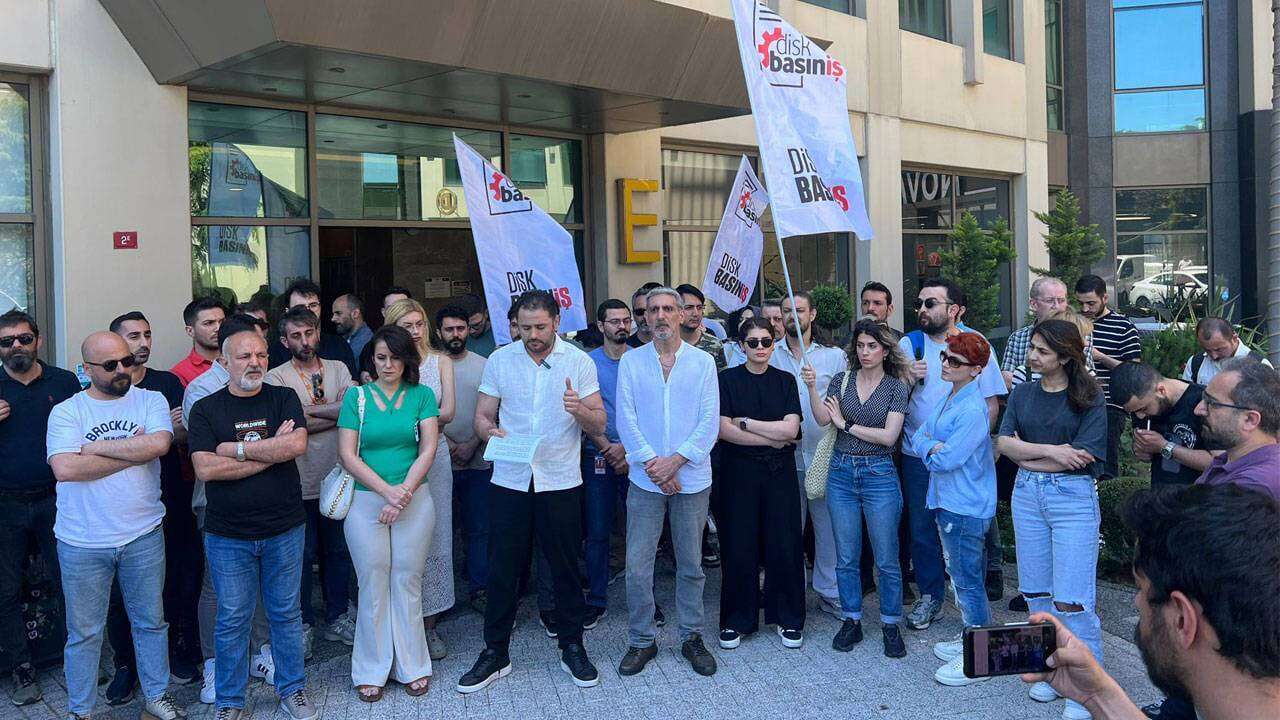 Maaşlarını alamadıkları için iş bırakmışlardı: KRT patronu gazetecilerden şikayetçi oldu!