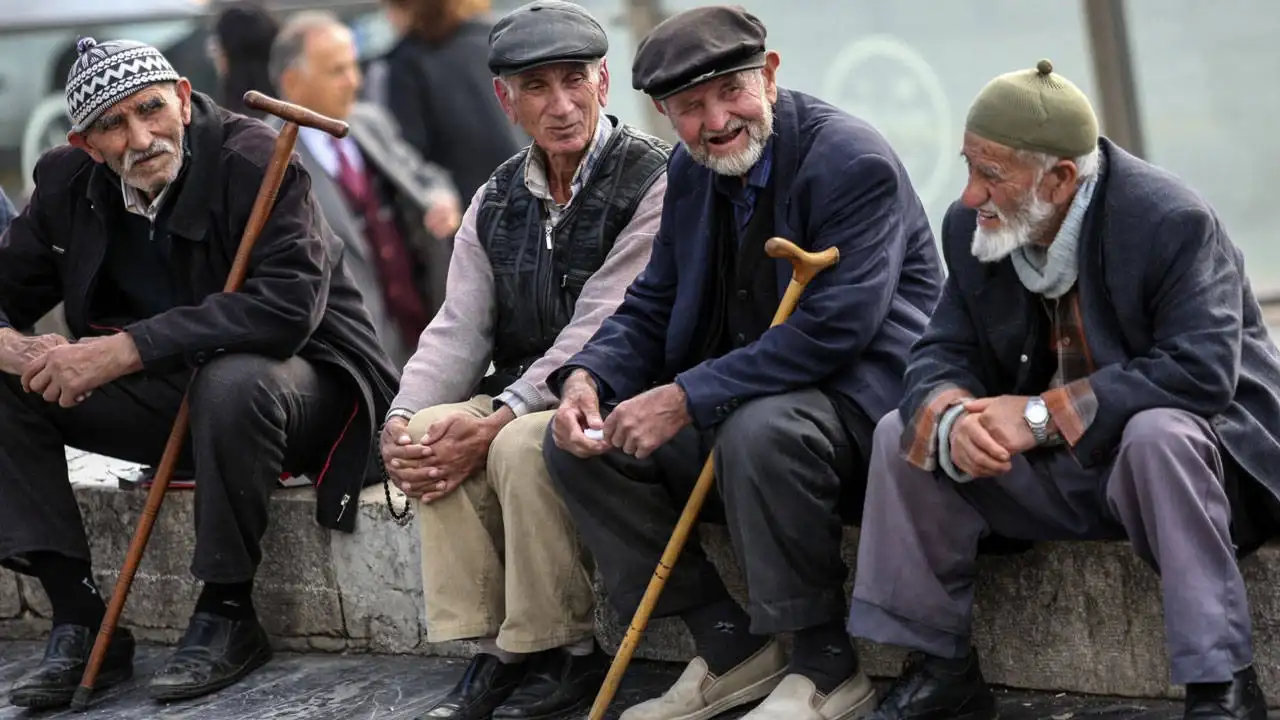 Emeklilerin gözü Temmuz zammında: İşte uzmanından beklentiler!