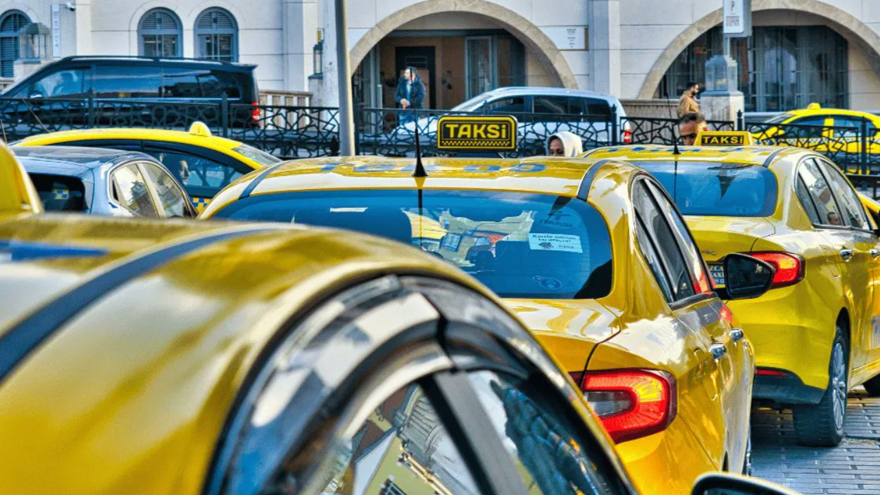 İstanbul’da final öncesi taksi tartışması: İngiliz taraftardan '3 bin 200 TL'lik ifşa!