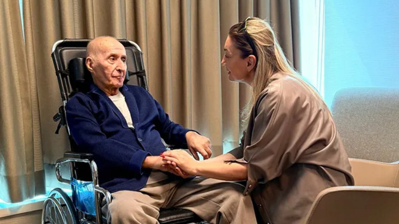 Dilek Kaya İmamoğlu, Hikmet Çetin'i hastanede ziyaret etti