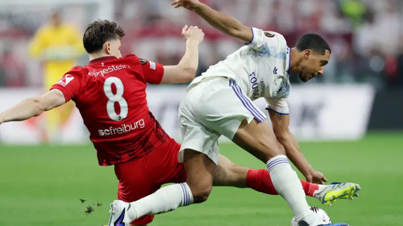 Dolmabahçe'de tarihi gece: Freiburg’u deviren Aston Villa, 30 yıl sonra kupaya uzandı!
